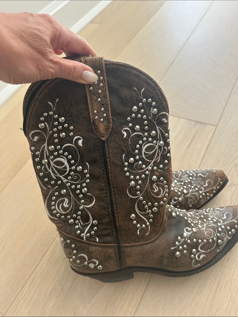 Western Embroidered Brown Studded Heeled Boots